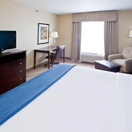 Holiday Inn Express Hotel & Suites Shelbyville By Ihg Kamer foto