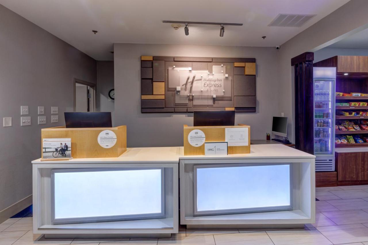 Holiday Inn Express Hotel & Suites Shelbyville By Ihg Buitenkant foto