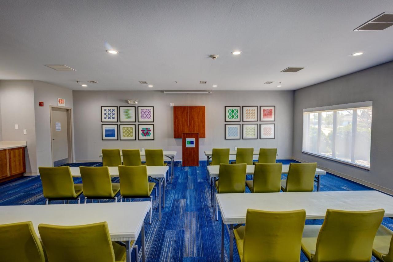 Holiday Inn Express Hotel & Suites Shelbyville By Ihg Buitenkant foto