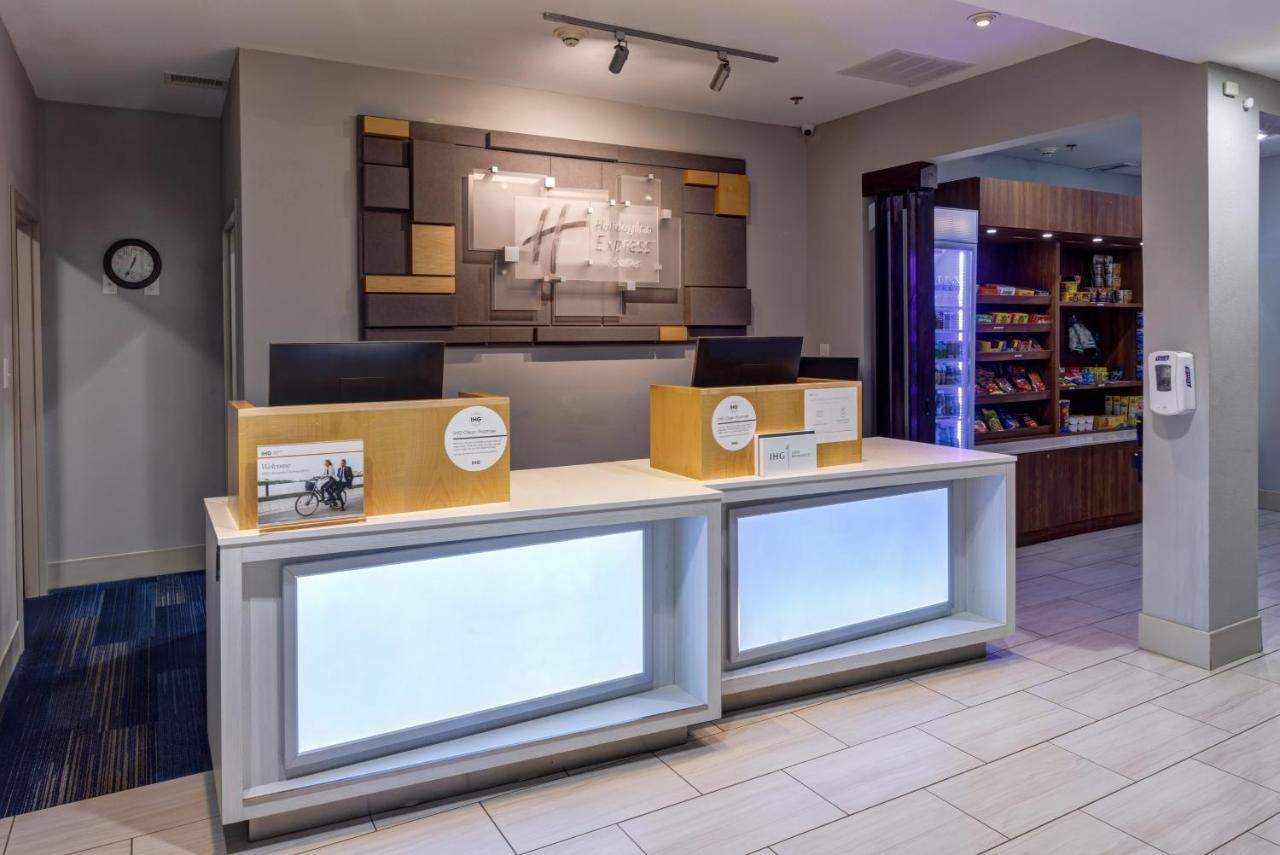 Holiday Inn Express Hotel & Suites Shelbyville By Ihg Buitenkant foto