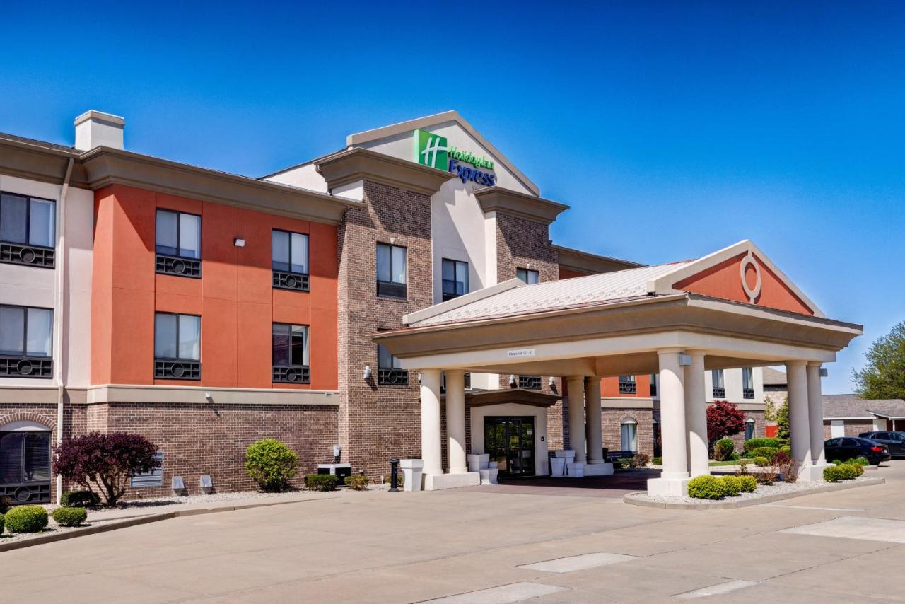 Holiday Inn Express Hotel & Suites Shelbyville By Ihg Buitenkant foto