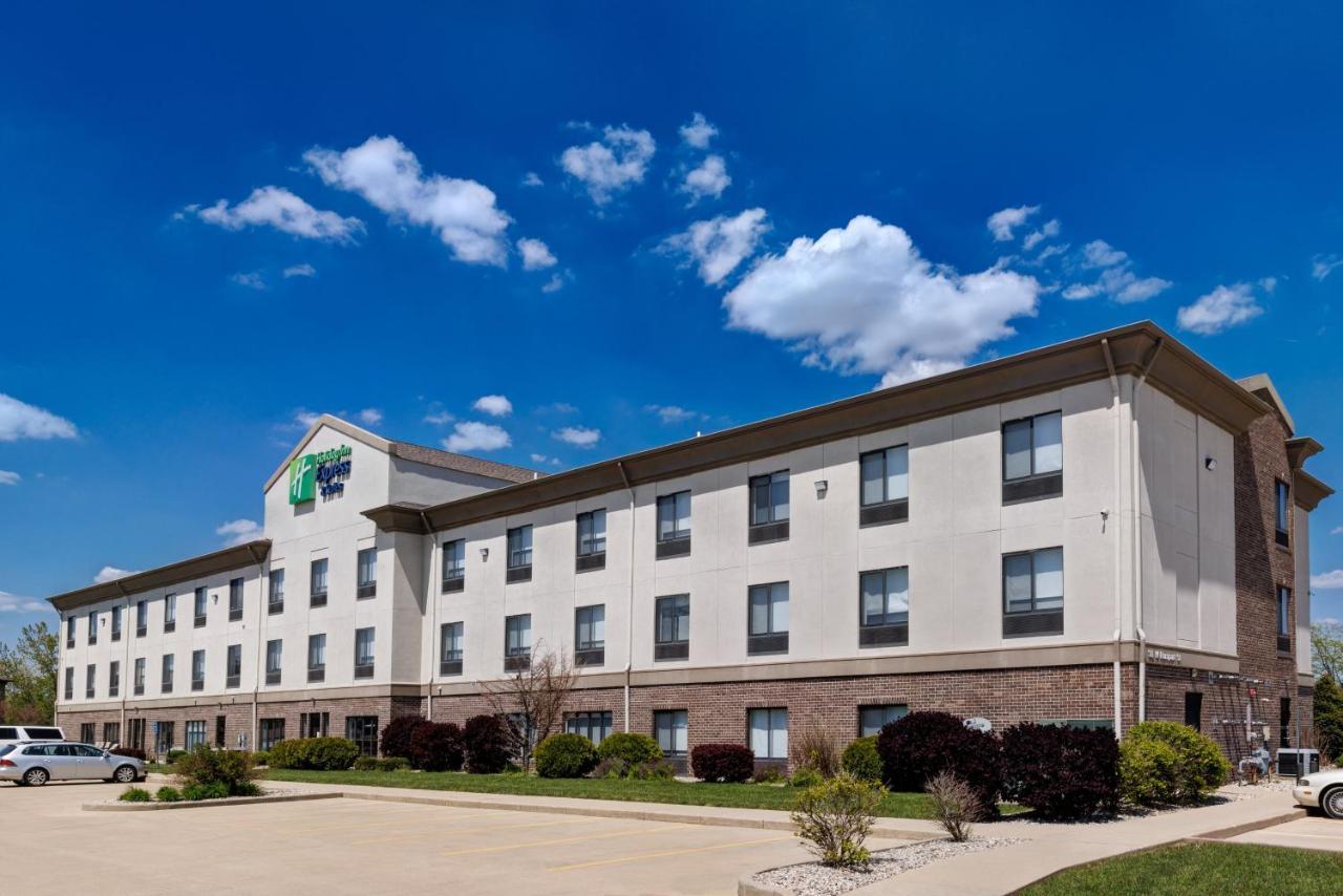 Holiday Inn Express Hotel & Suites Shelbyville By Ihg Buitenkant foto