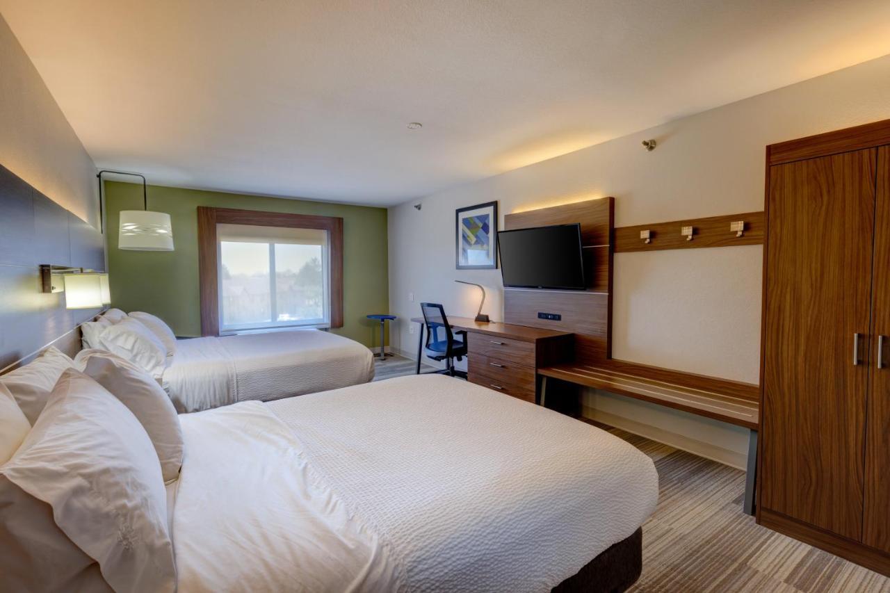 Holiday Inn Express Hotel & Suites Shelbyville By Ihg Buitenkant foto