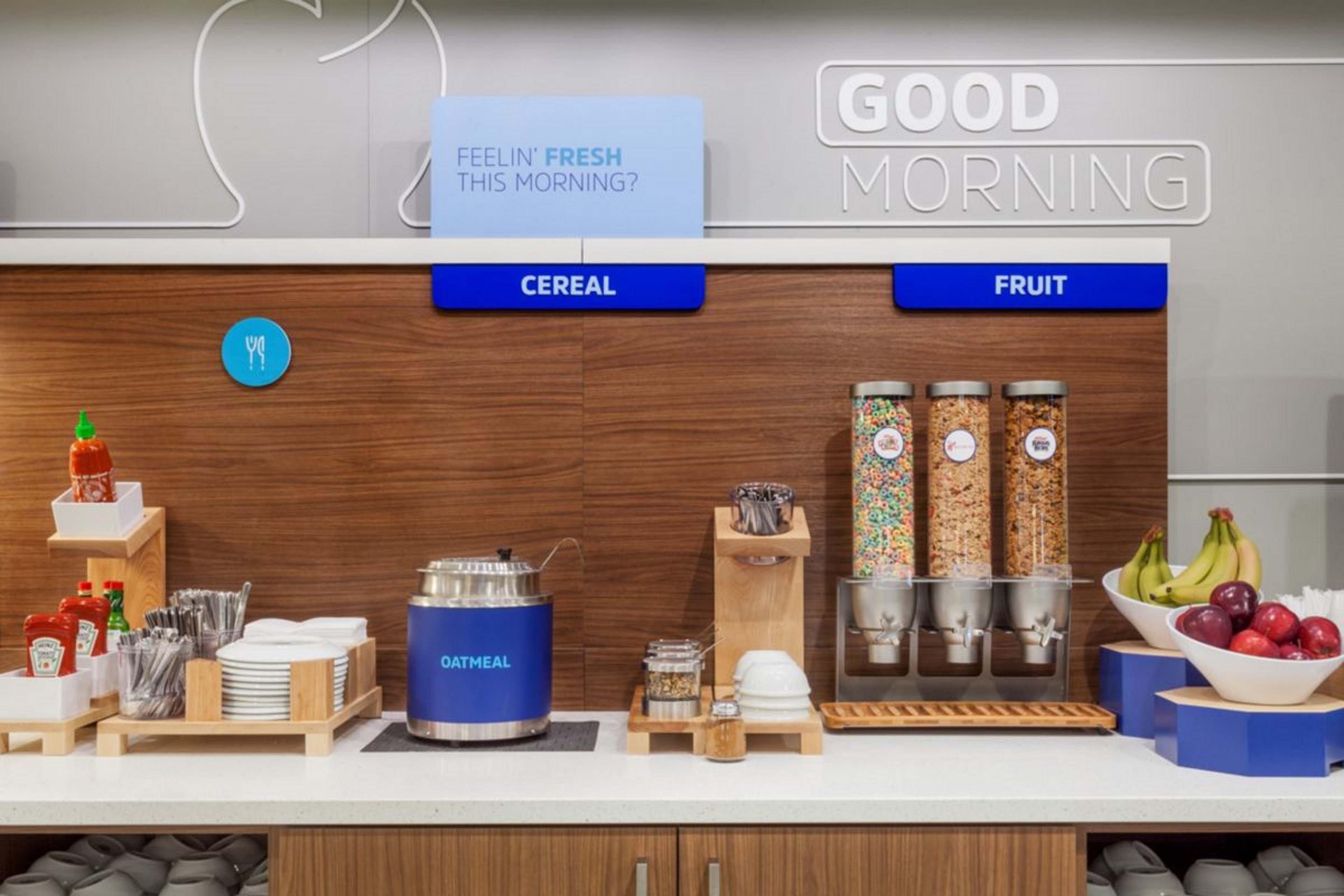 Holiday Inn Express Hotel & Suites Shelbyville By Ihg Buitenkant foto