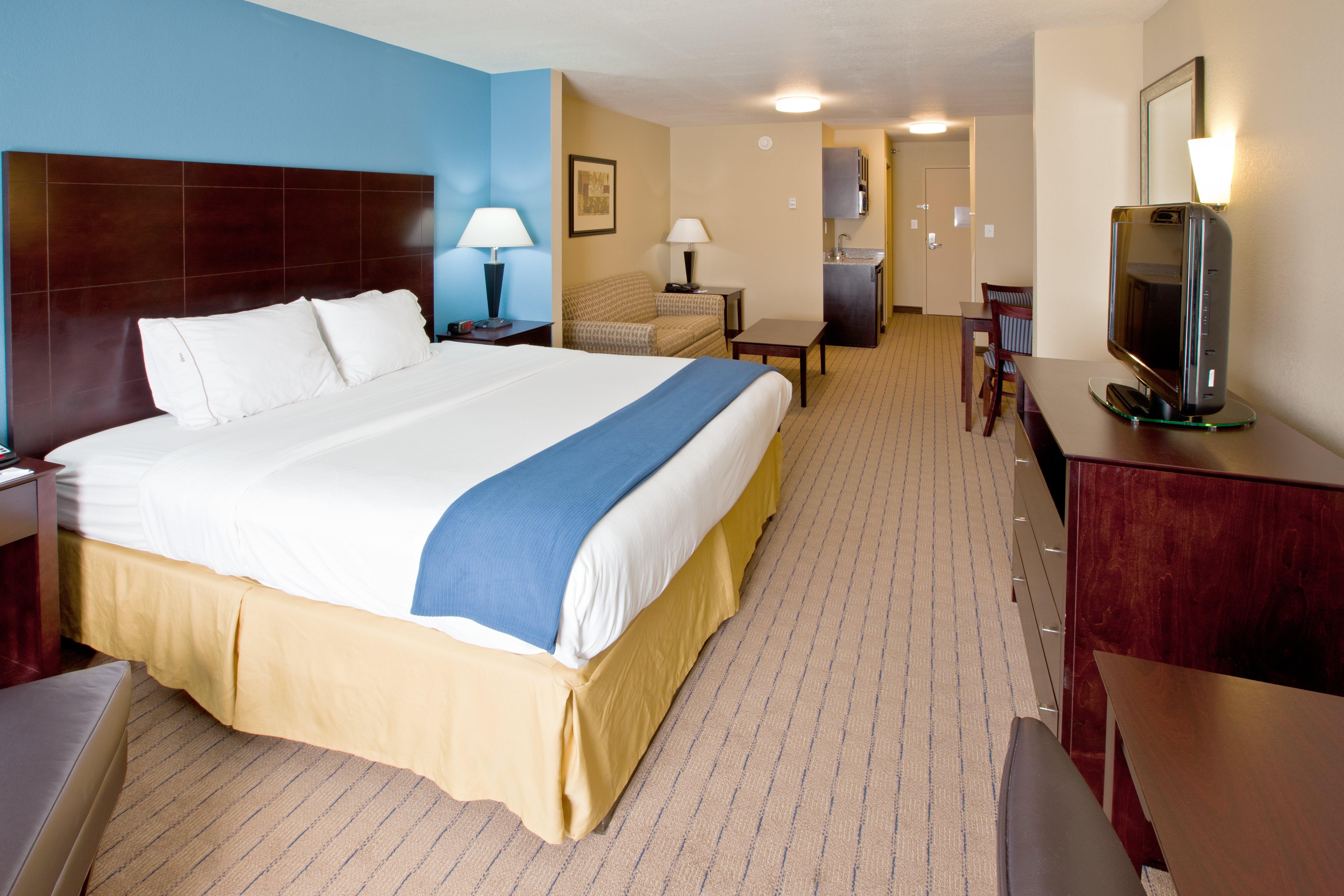 Holiday Inn Express Hotel & Suites Shelbyville By Ihg Buitenkant foto