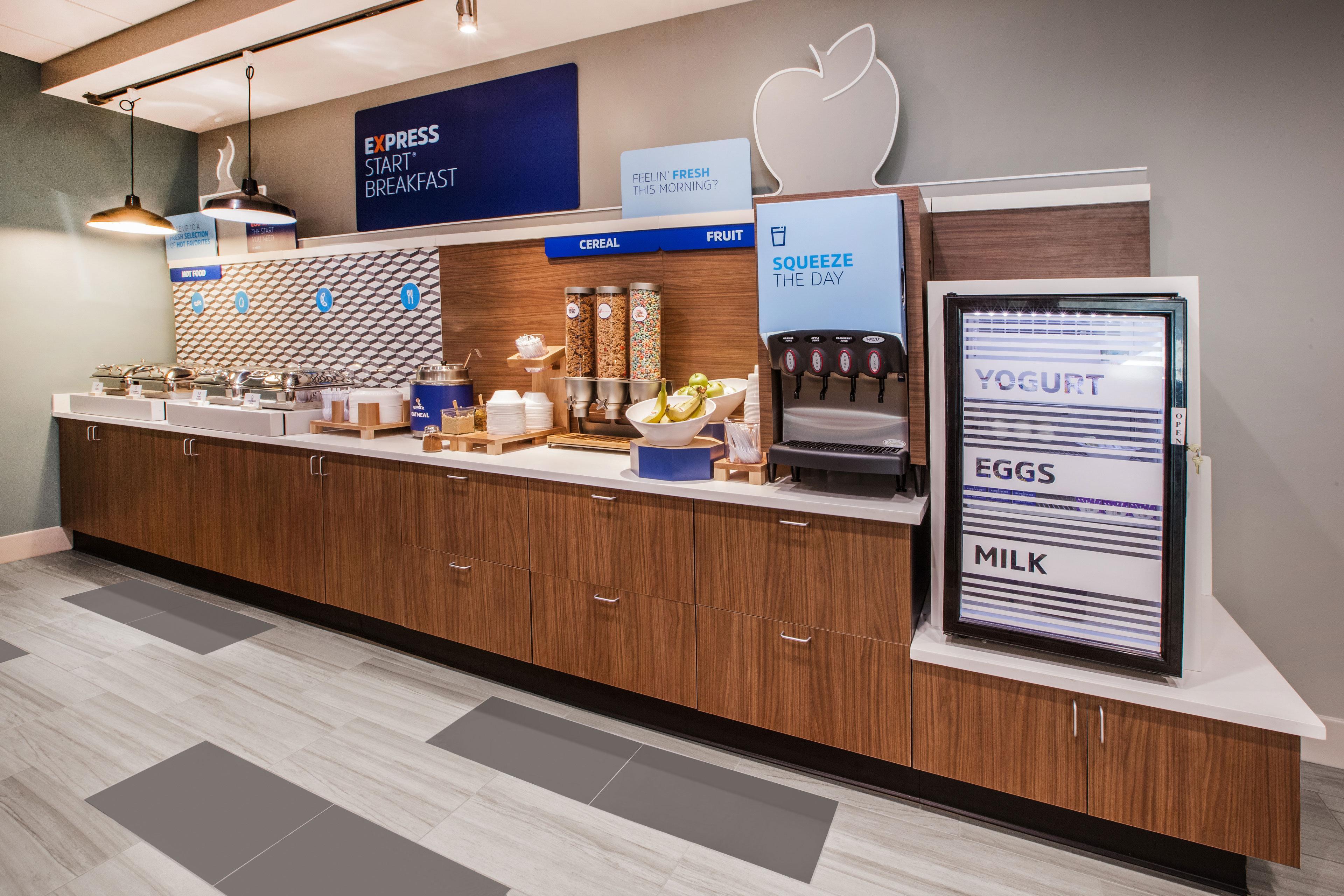 Holiday Inn Express Hotel & Suites Shelbyville By Ihg Buitenkant foto