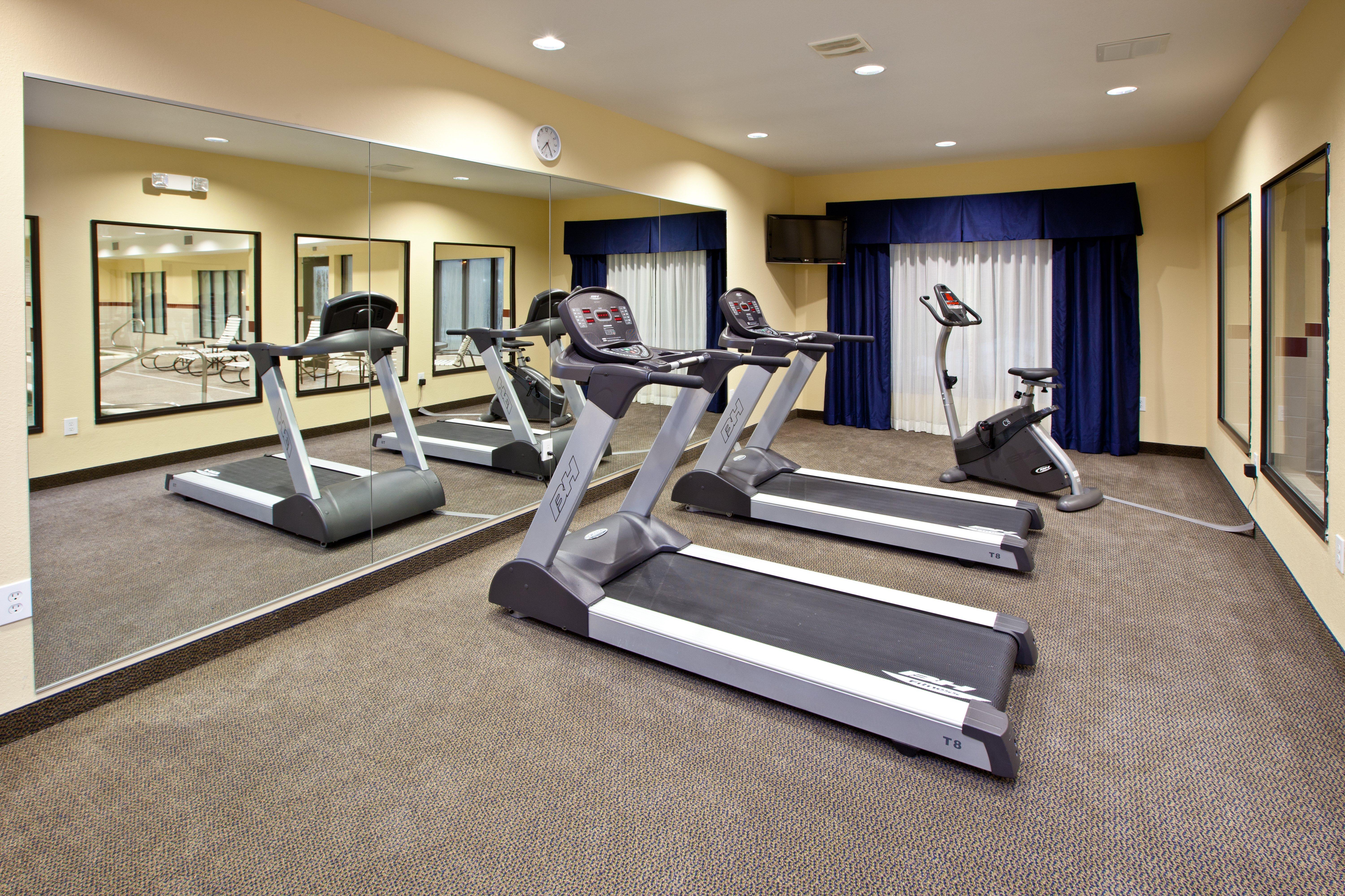 Holiday Inn Express Hotel & Suites Shelbyville By Ihg Buitenkant foto