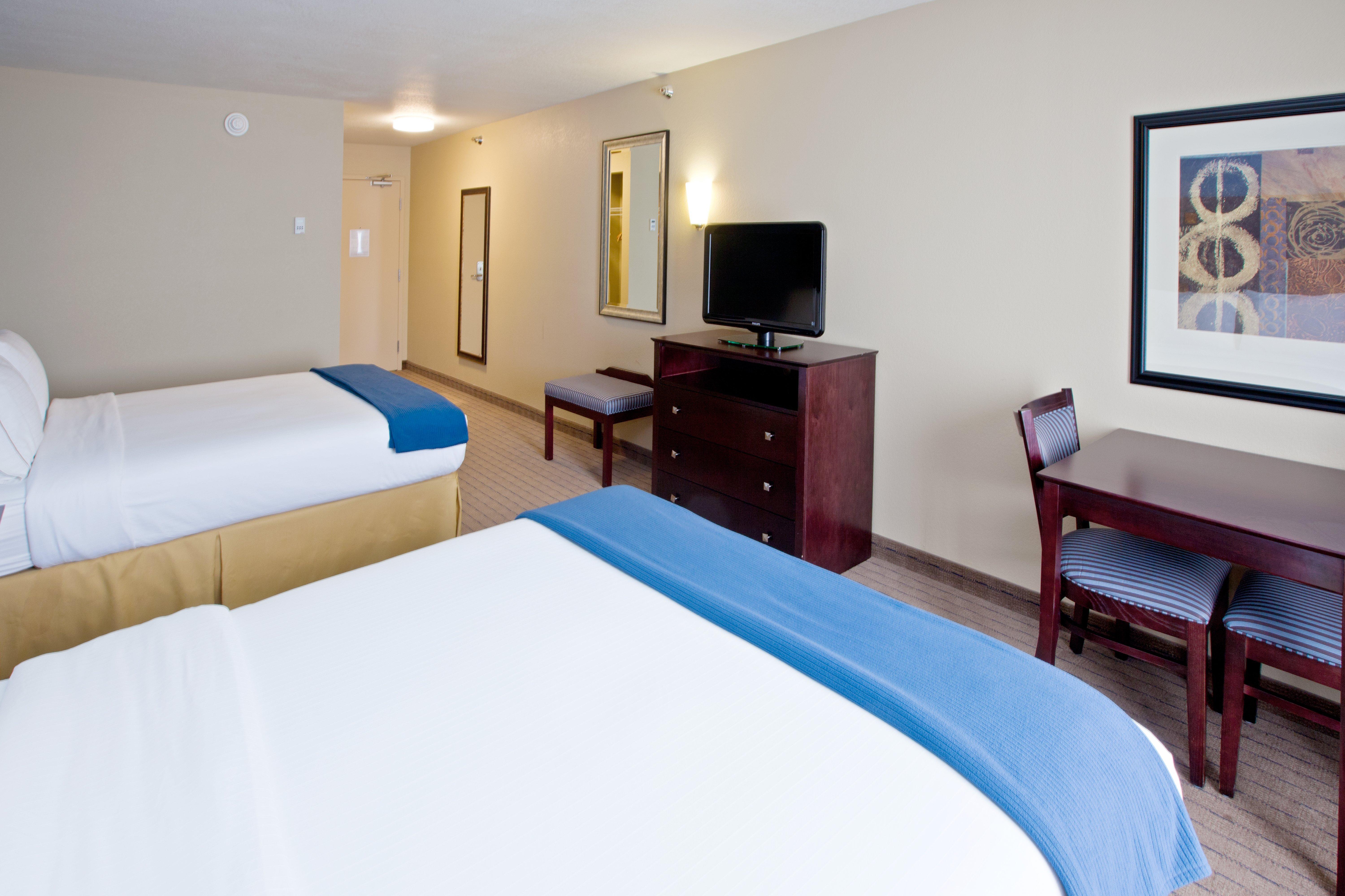 Holiday Inn Express Hotel & Suites Shelbyville By Ihg Buitenkant foto