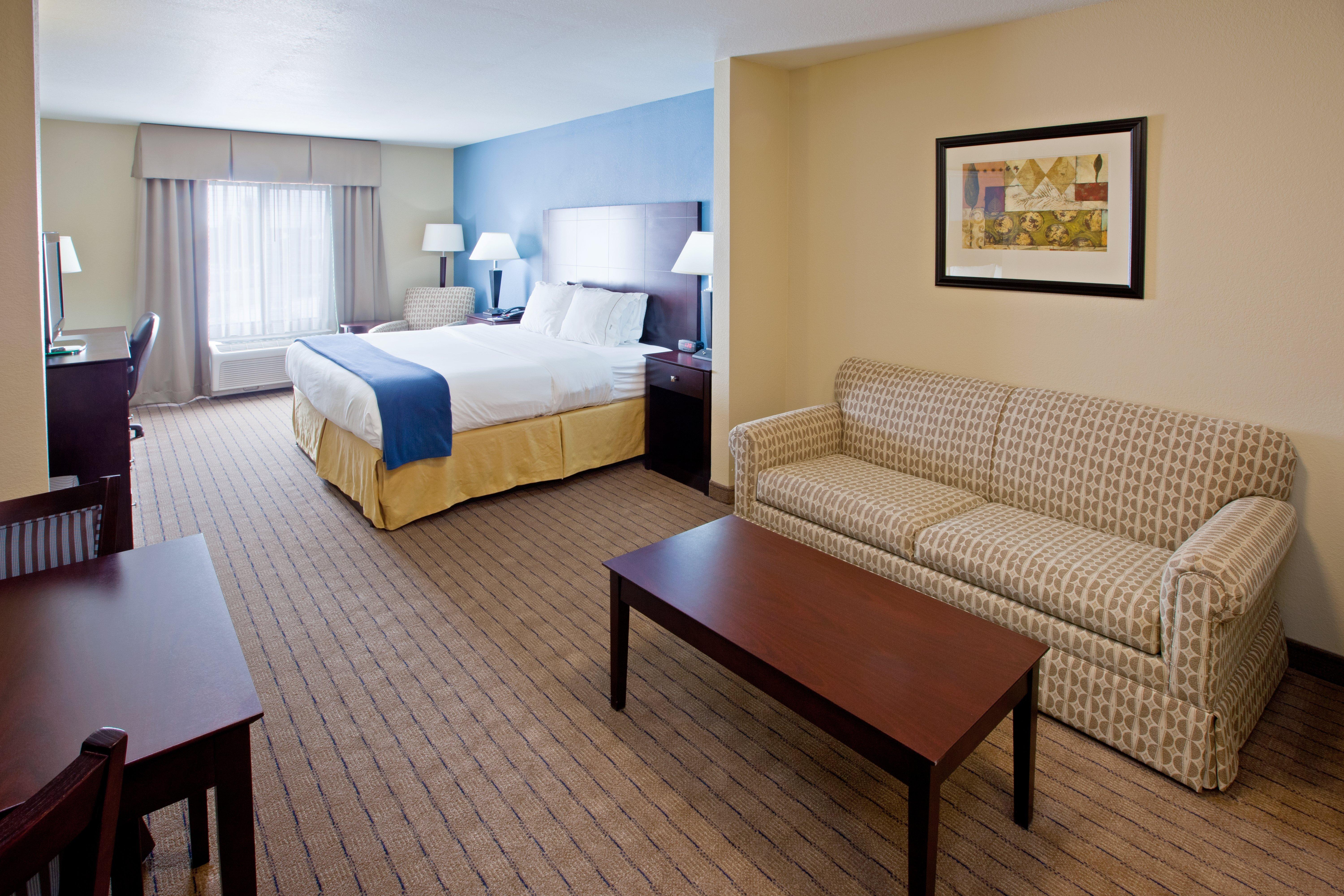 Holiday Inn Express Hotel & Suites Shelbyville By Ihg Buitenkant foto