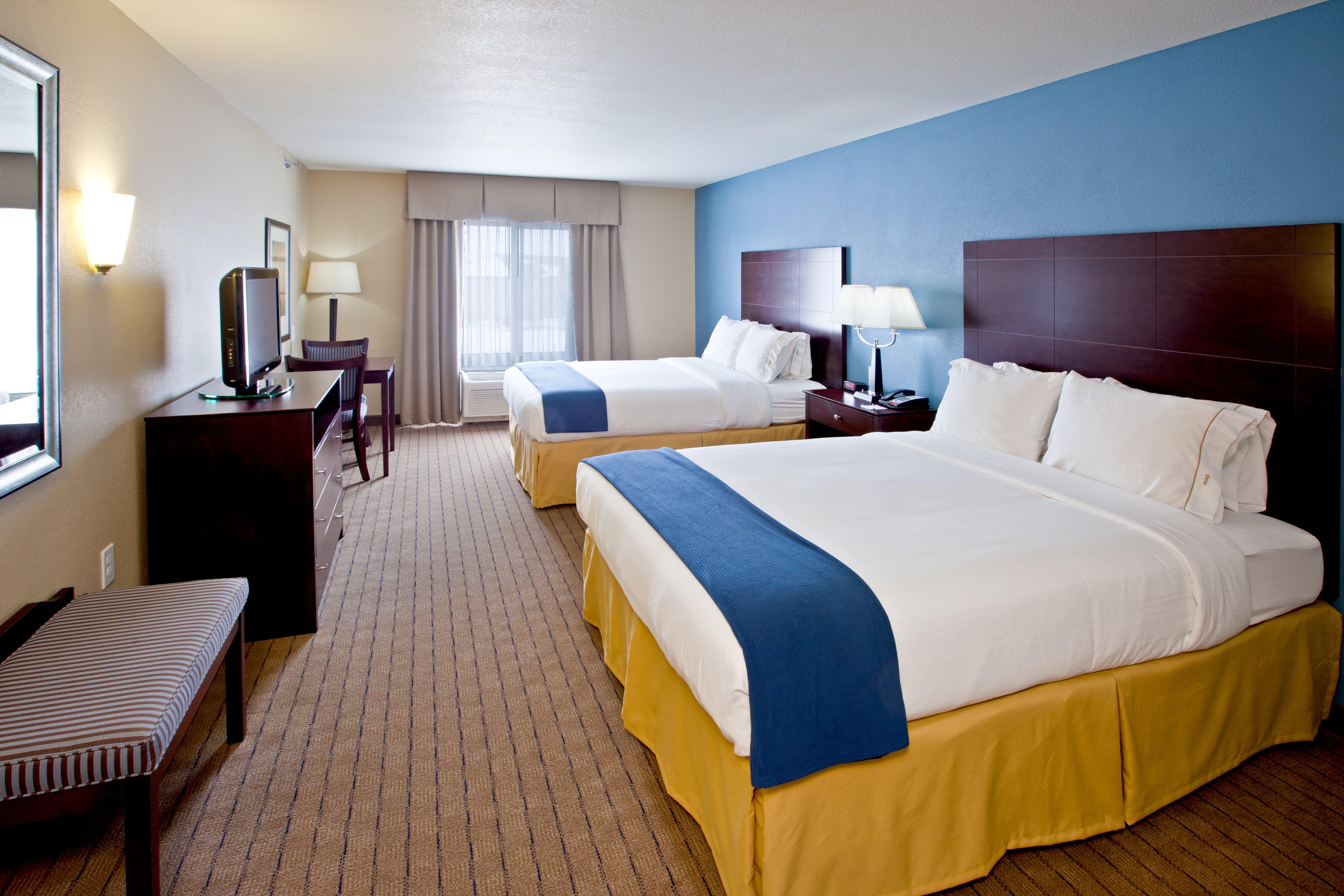 Holiday Inn Express Hotel & Suites Shelbyville By Ihg Buitenkant foto